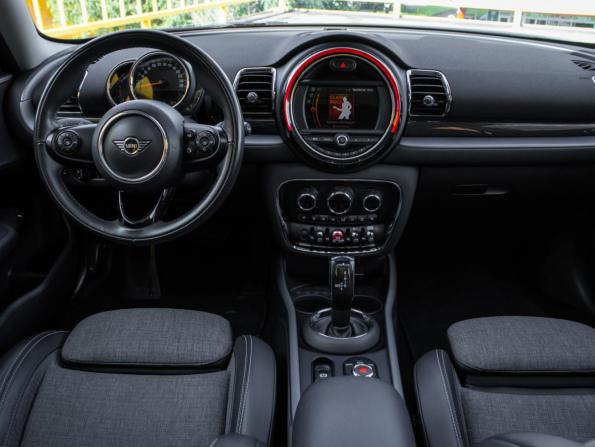 Mini Clubman II Рестайлинг с пробегом 2019 года, цена 2 499 000 рублей, 55000 км, универсал, Автокод Объявления