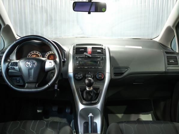 Toyota Auris I Рестайлинг с пробегом 2010 года, цена 869 000 рублей, 182280 км, хэтчбек, Автокод Объявления