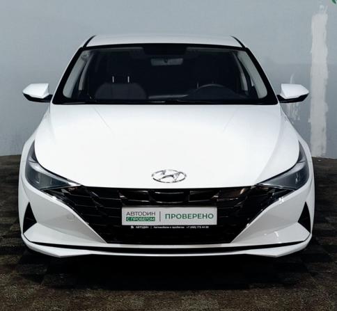 Hyundai Elantra VII (CN7) с пробегом 2023 года, цена 1 999 000 рублей, 20000 км, седан, Автокод Объявления