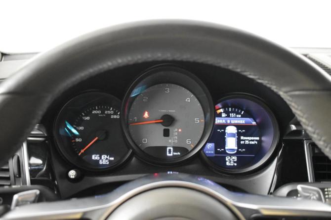 Porsche Macan I с пробегом 2016 года, цена 2 963 300 рублей, 166184 км, внедорожник, Автокод Объявления