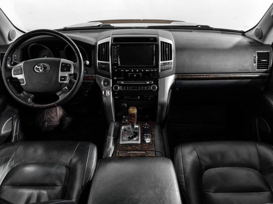 Toyota Land Cruiser 200 Series Рестайлинг 1 Санкт-Петербург  - изображение 20