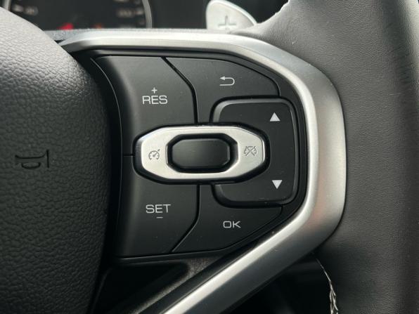 Haval Jolion I Рестайлинг 2 с пробегом 2025 года, цена 2 050 000 рублей, 3850 км, внедорожник, Автокод Объявления