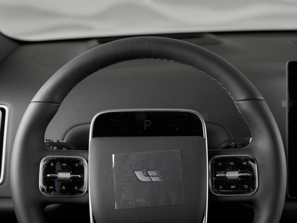 Новый Li Auto (Lixiang) L7 I Рестайлинг 2026 года, цена 10 690 000 рублей, внедорожник, Автокод Объявления