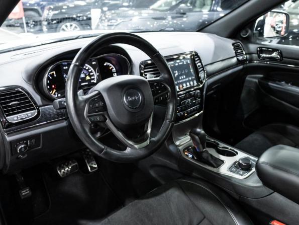 Jeep Grand Cherokee IV (WK2) Рестайлинг с пробегом 2019 года, цена 3 950 100 рублей, 130698 км, внедорожник, Автокод Объявления