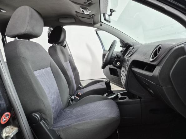 Ford Fusion I Рестайлинг с пробегом 2006 года, цена 290 030 рублей, 243203 км, хэтчбек, Автокод Объявления