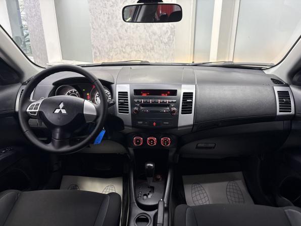 Mitsubishi Outlander II Рестайлинг с пробегом 2011 года, цена 1 345 000 рублей, 124419 км, внедорожник, Автокод Объявления