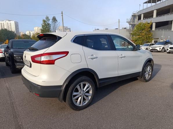 Nissan Qashqai II с пробегом 2017 года, цена 1 049 000 рублей, 181000 км, внедорожник, Автокод Объявления