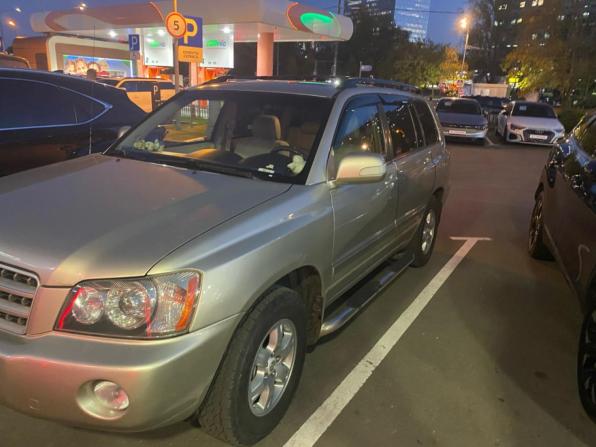 Toyota Highlander I (XU20) с пробегом 2001 года, цена 783 000 рублей, 271387 км, внедорожник, Автокод Объявления