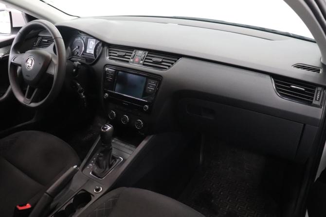 Skoda Octavia III (A7) Рестайлинг с пробегом 2018 года, цена 1 754 000 рублей, 45850 км, лифтбек, Автокод Объявления