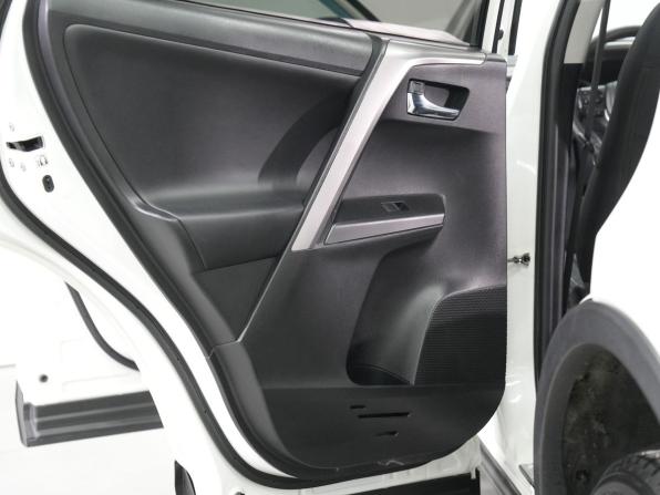 Toyota RAV4 IV (XA40) Рестайлинг с пробегом 2017 года, цена 2 640 000 рублей, 120130 км, внедорожник, Автокод Объявления