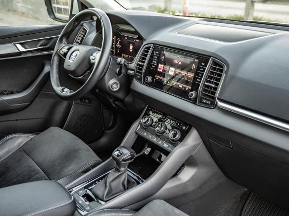 Skoda Karoq I с пробегом 2022 года, цена 2 698 000 рублей, 23456 км, внедорожник, Автокод Объявления