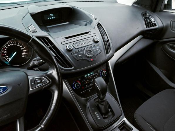 Ford Kuga II Рестайлинг с пробегом 2018 года, цена 1 220 000 рублей, 236227 км, внедорожник, Автокод Объявления