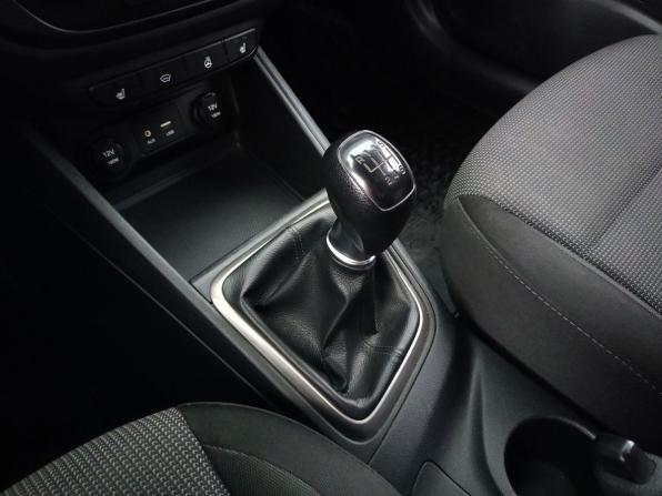 Hyundai Solaris II с пробегом 2018 года, цена 1 263 000 рублей, 104000 км, седан, Автокод Объявления