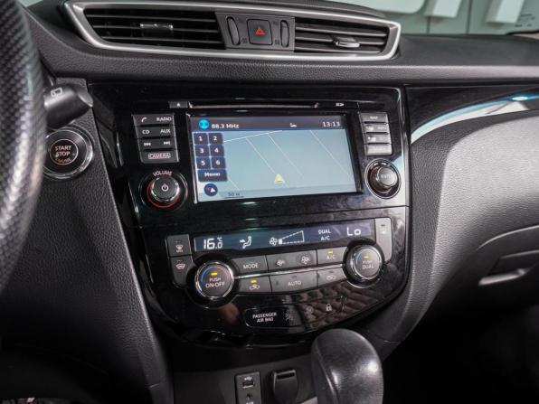 Nissan Qashqai II с пробегом 2017 года, цена 1 999 000 рублей, 89383 км, внедорожник, Автокод Объявления