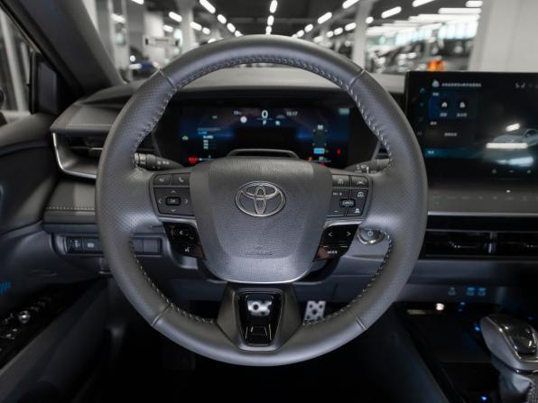 Toyota Camry IX (XV80) China Market с пробегом 2026 года, цена 4 340 000 рублей, 20 км, седан, Автокод Объявления