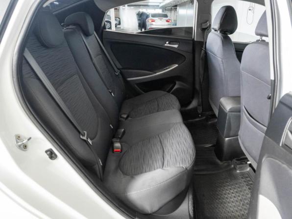 Hyundai Solaris I Рестайлинг с пробегом 2016 года, цена 1 030 000 рублей, 197334 км, седан, Автокод Объявления