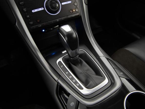 Ford Mondeo V с пробегом 2015 года, цена 1 599 000 рублей, 151430 км, седан, Автокод Объявления