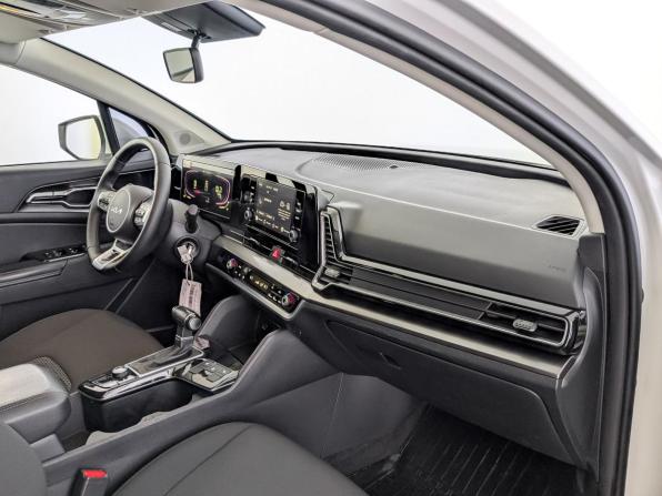 Kia Sportage V с пробегом 2023 года, цена 3 270 000 рублей, 52000 км, внедорожник, Автокод Объявления