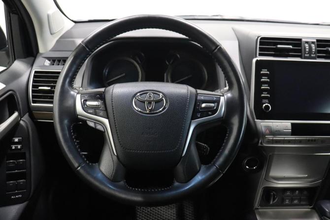 Toyota Land Cruiser Prado 150 Series Рестайлинг 3 с пробегом 2021 года, цена 6 799 000 рублей, 44697 км, внедорожник, Автокод Объявления