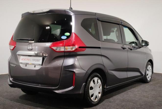 Honda Freed II с пробегом 2018 года, цена 1 780 000 рублей, 87806 км, компактвэн, Автокод Объявления