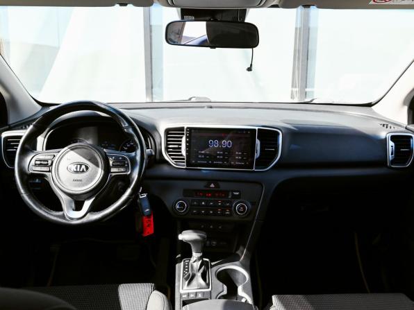 Kia Sportage IV Рестайлинг с пробегом 2018 года, цена 2 299 000 рублей, 68000 км, внедорожник, Автокод Объявления