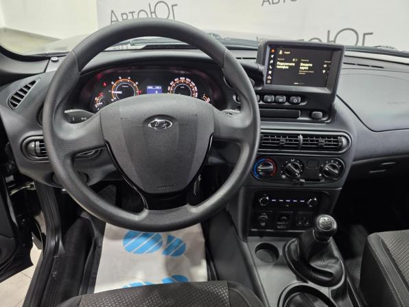 Lada (ВАЗ) Niva Travel I с пробегом 2025 года, цена 1 229 000 рублей, 14400 км, внедорожник, Автокод Объявления