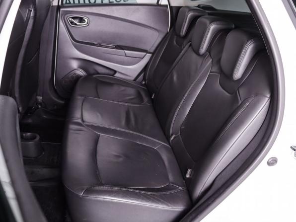 Renault Kaptur I с пробегом 2016 года, цена 1 325 000 рублей, 115000 км, внедорожник, Автокод Объявления
