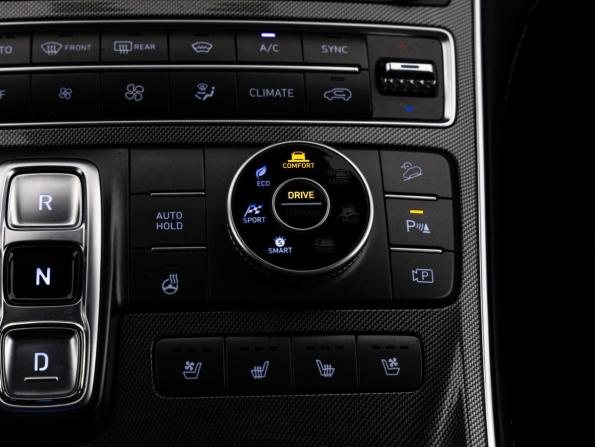Hyundai Santa Fe IV Рестайлинг с пробегом 2021 года, цена 3 799 000 рублей, 85332 км, внедорожник, Автокод Объявления