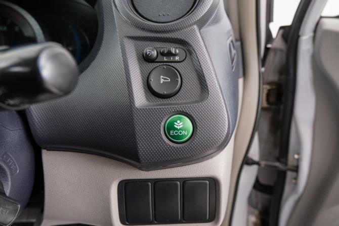 Honda Insight II с пробегом 2009 года, цена 749 000 рублей, 236000 км, хэтчбек, Автокод Объявления