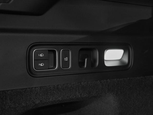 Новый Li Auto (Lixiang) L7 I Рестайлинг 2025 года, цена 10 590 000 рублей, внедорожник, Автокод Объявления