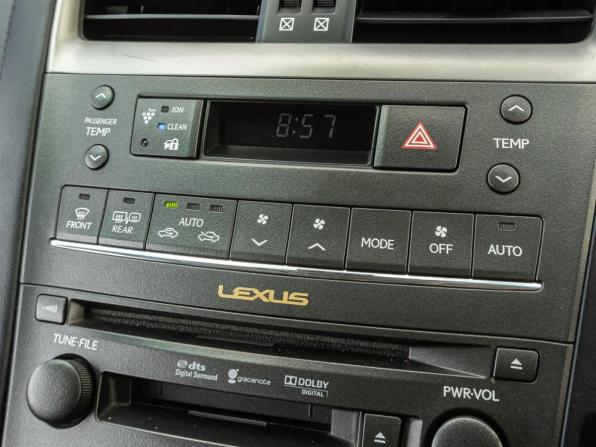 Lexus HS I с пробегом 2010 года, цена 1 660 000 рублей, 266610 км, седан, Автокод Объявления