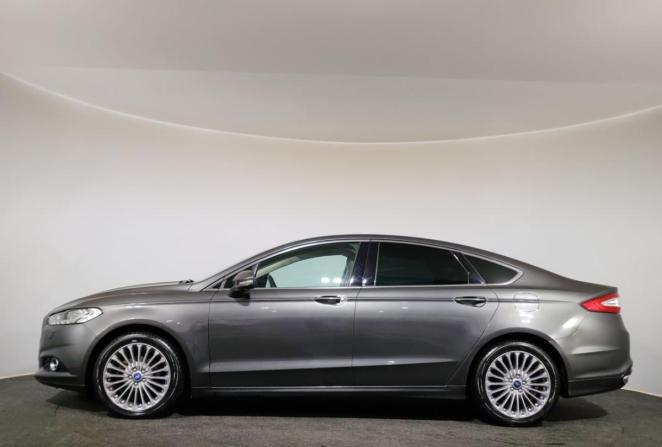 Ford Mondeo V с пробегом 2015 года, цена 1 580 000 рублей, 182006 км, седан, Автокод Объявления
