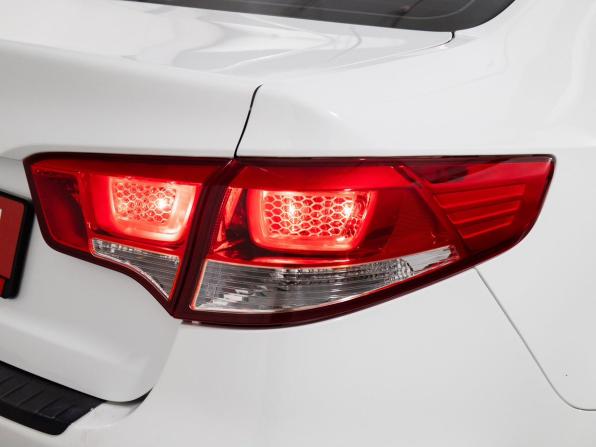 Kia Rio III Рестайлинг с пробегом 2015 года, цена 900 000 рублей, 131042 км, седан, Автокод Объявления