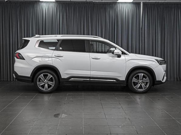 Geely Okavango I Рестайлинг с пробегом 2024 года, цена 2 810 000 рублей, 35048 км, внедорожник, Автокод Объявления