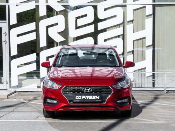 Hyundai Solaris II с пробегом 2018 года, цена 1 399 000 рублей, 118463 км, седан, Автокод Объявления