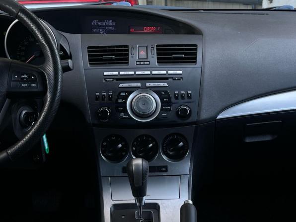 Mazda 3 II (BL) с пробегом 2011 года, цена 1 050 000 рублей, 126933 км, седан, Автокод Объявления
