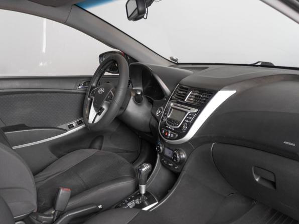 Hyundai Solaris I с пробегом 2012 года, цена 650 000 рублей, 219250 км, хэтчбек, Автокод Объявления
