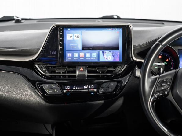 Toyota C-HR I Рестайлинг с пробегом 2019 года, цена 1 950 000 рублей, 137420 км, внедорожник, Автокод Объявления