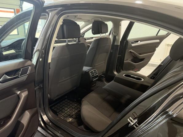 Volkswagen Passat B8 с пробегом 2016 года, цена 1 727 200 рублей, 111216 км, седан, Автокод Объявления