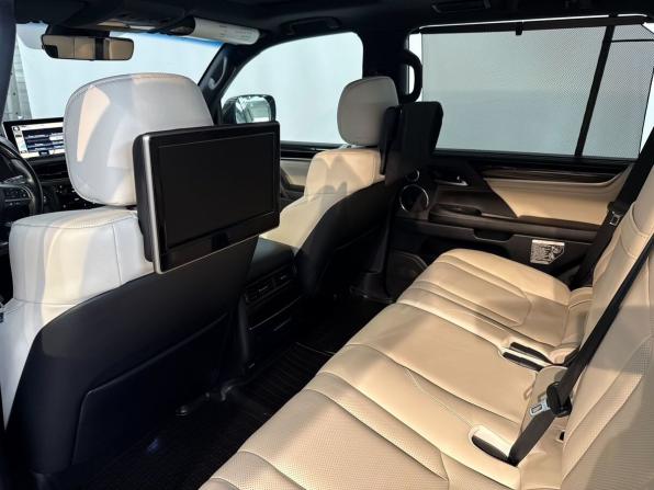 Lexus LX III Рестайлинг 2 с пробегом 2015 года, цена 7 990 000 рублей, 75000 км, внедорожник, Автокод Объявления