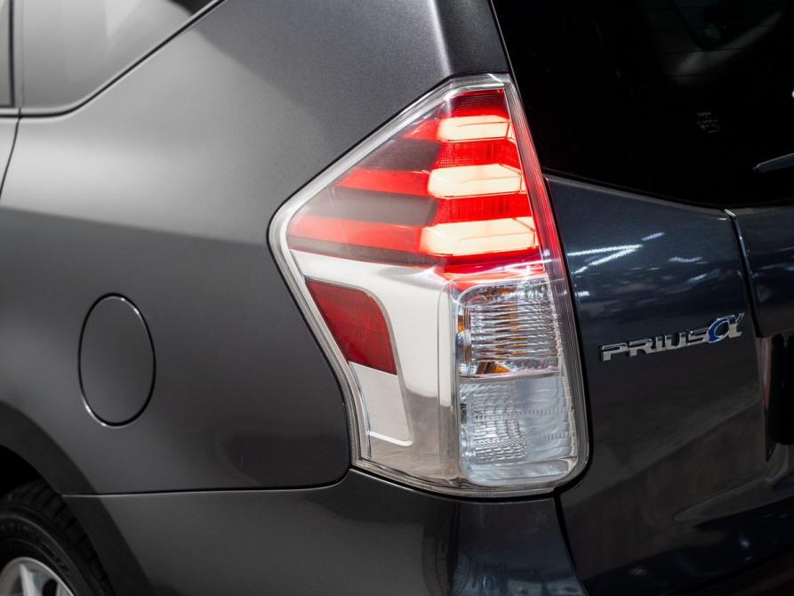 Toyota Prius Alpha I (ZVW40/41) Рестайлинг Чита  - изображение 19