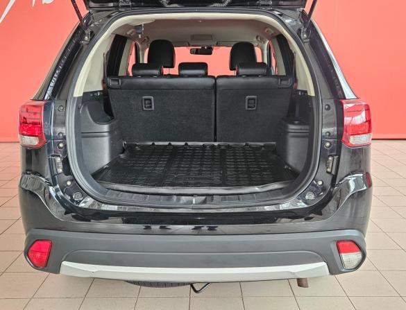 Mitsubishi Outlander III Рестайлинг 2 с пробегом 2016 года, цена 1 615 000 рублей, 193764 км, внедорожник, Автокод Объявления