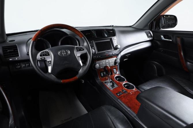 Toyota Highlander II (XU40) Рестайлинг с пробегом 2012 года, цена 2 299 000 рублей, 265000 км, внедорожник, Автокод Объявления