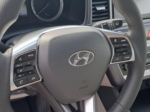 Hyundai Sonata VII (LF) Рестайлинг с пробегом 2017 года, цена 1 775 000 рублей, 70765 км, седан, Автокод Объявления