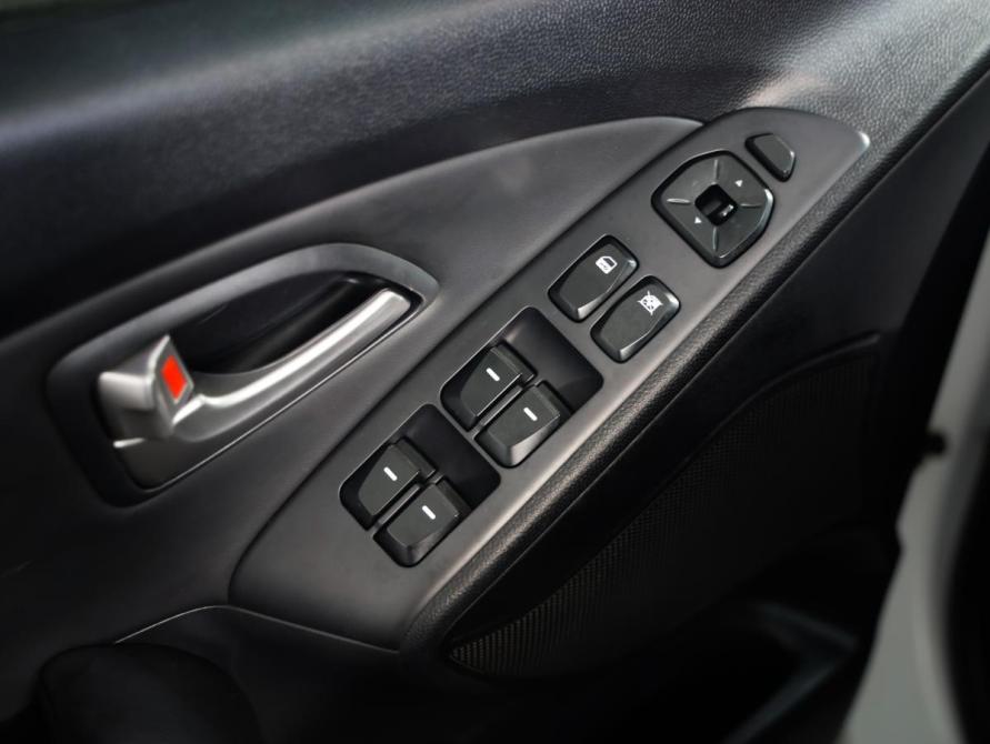 Hyundai ix35 I Санкт-Петербург  - изображение 18