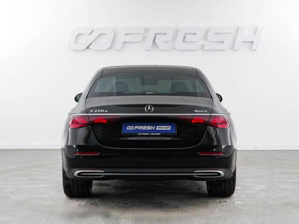 Mercedes-Benz E-Класс V (W213 S213 C238) Рестайлинг с пробегом 2024 года, цена 6 893 055 рублей, 17580 км, седан, Автокод Объявления