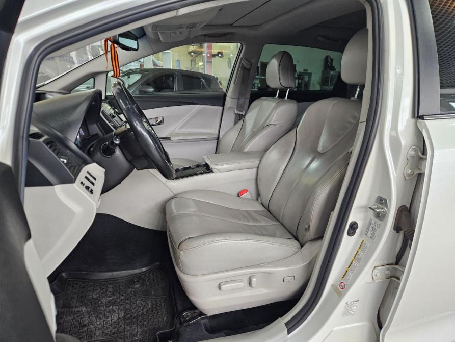 Toyota Venza I Рестайлинг Курган  - изображение 12