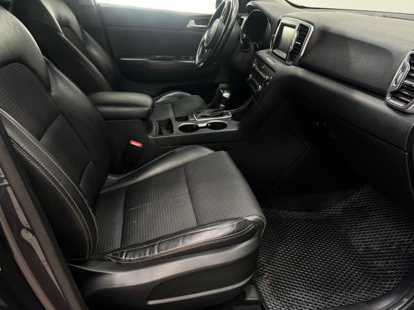 Kia Sportage IV с пробегом 2018 года, цена 1 629 000 рублей, 173120 км, внедорожник, Автокод Объявления