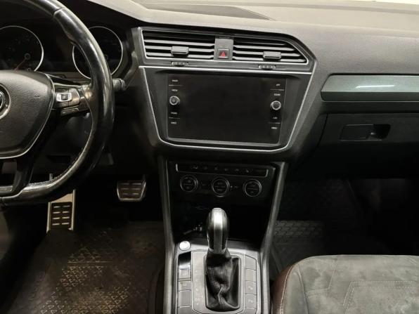 Volkswagen Tiguan II с пробегом 2018 года, цена 1 659 000 рублей, 224623 км, внедорожник, Автокод Объявления
