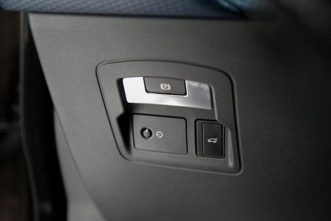 Land Rover Range Rover Velar I с пробегом 2017 года, цена 3 440 000 рублей, 104000 км, внедорожник, Автокод Объявления
